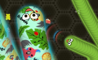 bermain game cacing.io