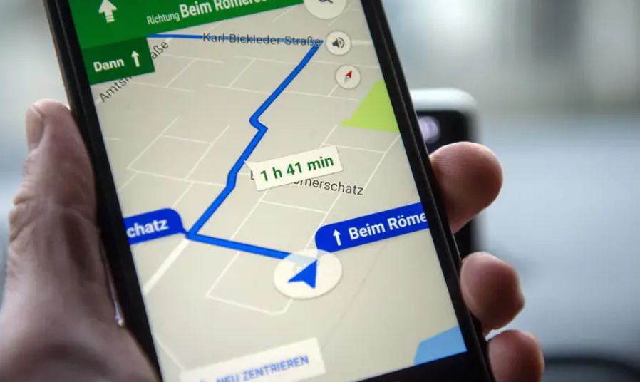 Aplikasi untuk Melacak Lokasi Orang Lain
